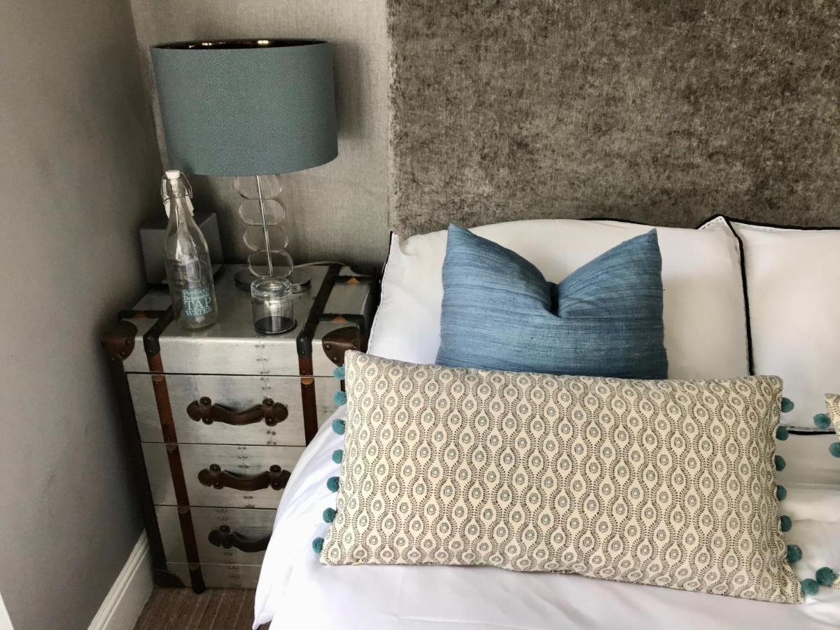 Willow Cottage B&B Yeadon Екстериор снимка