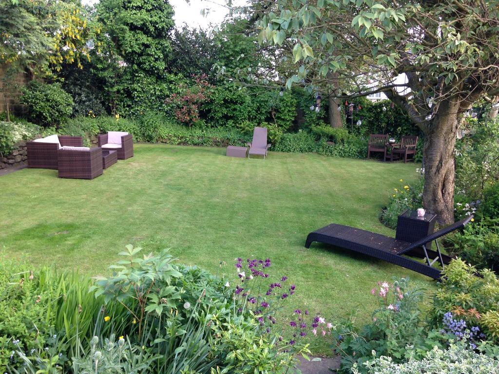 Willow Cottage B&B Yeadon Екстериор снимка